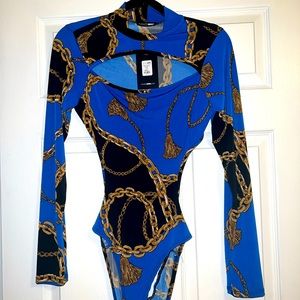 FASHION NOVA. never even worn